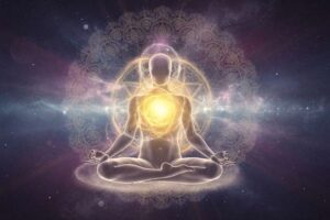 Gelber Energiewirbel im Bauchbereich symbolisiert das Solarplexus-Chakra und innere Kraft.