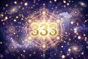 Drei leuchtende Engelsflügel symbolisieren die heilige Dreifaltigkeit und spirituelles Wachstum in numerologischer Bedeutung.