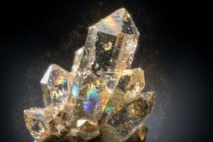 Zirkon Bedeutung: Der Kristall der Weisheit und des Schutzes
